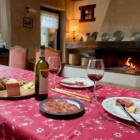 Relais - Fiore Di Bosco - Mont Blanc - Italia Alpehytte Courmayeur