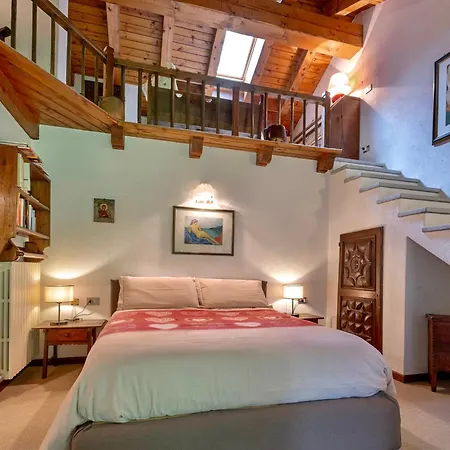 Alpehytte Relais - Fiore Di Bosco - Mont Blanc - Italia Courmayeur